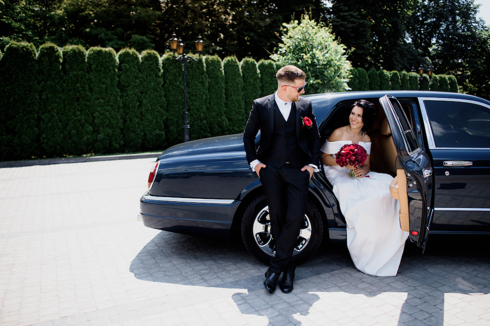 How Many Limos - Pearls Limo Wedding